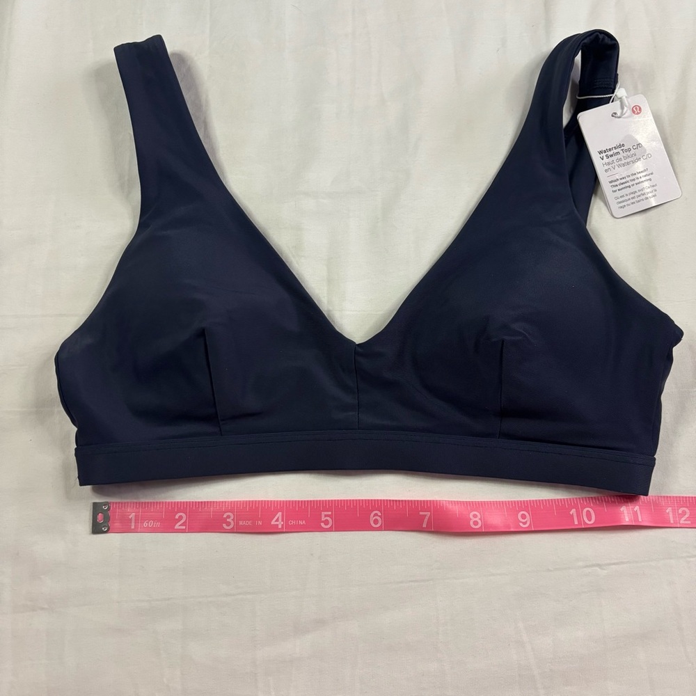 Lululemon Waterside Swim Top C/D TRNV True Navy Blue Bikini Women's Size 4 - Picture 2 of 6